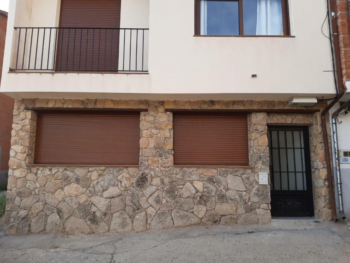 Poyales Del Hoyo Apartamentos Fuente Arriba מראה חיצוני תמונה